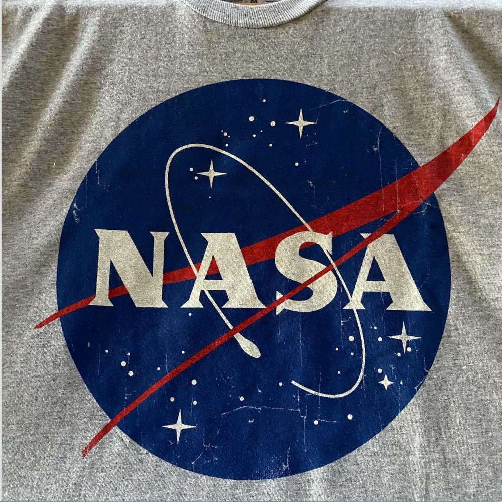 NEW NASA Unisex Graphic Distressed/Retro Style Logo T-Shirt